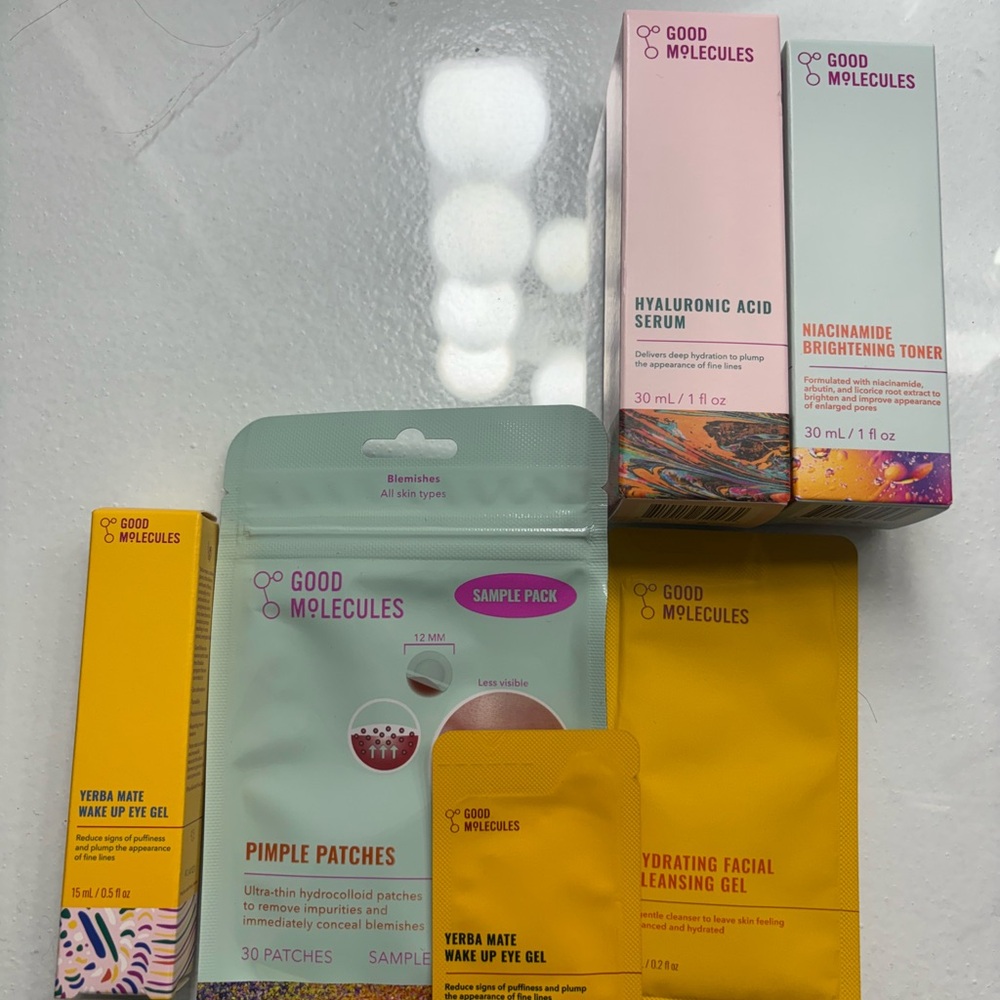Skincare Set with Brightening Toner and Cleansing Gel